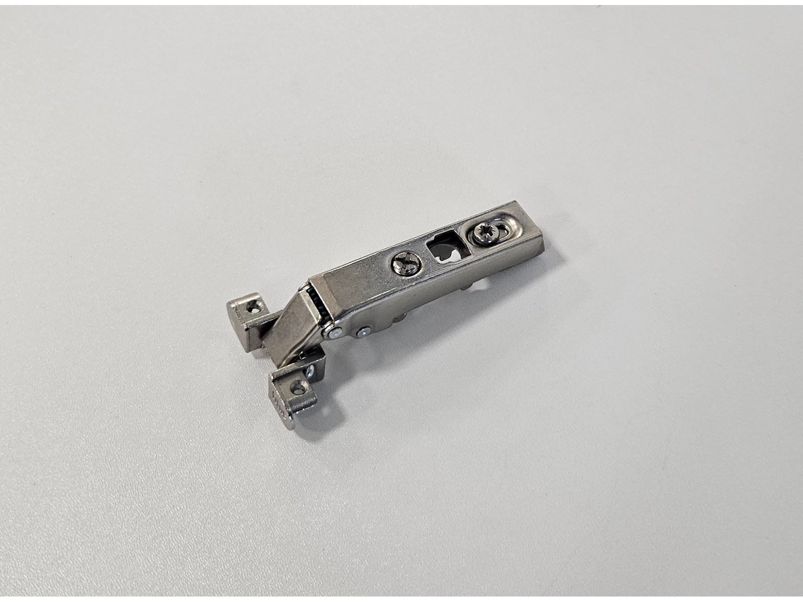 SPOJNICA TITUS S-type RAVNA 28/5,5mm ZA ALU VRATA