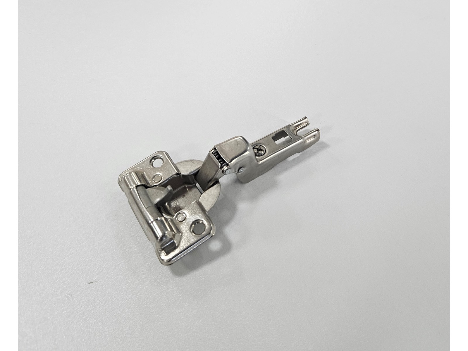 SPOJNICA TITUS B-type KRIVA 48/6mm SA UBLAžIVAČEM
