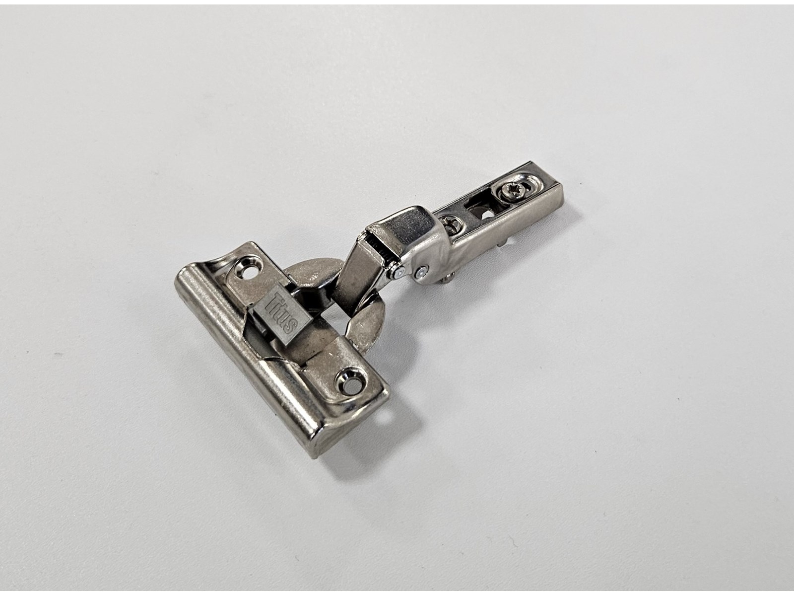 SPOJNICA TITUS S-type i3 POLUKRIVA 48/6 GLISSANDO