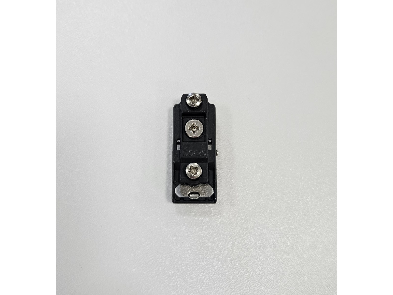 PLOČICA T-type LINEARNA PODEŠAVAJUĆA 0mm TeraBlack