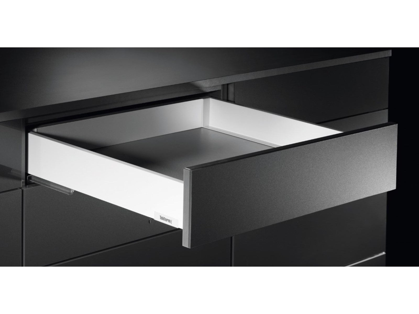 LADICA SLIMLINE TITUS h70/300mm BIJELA
