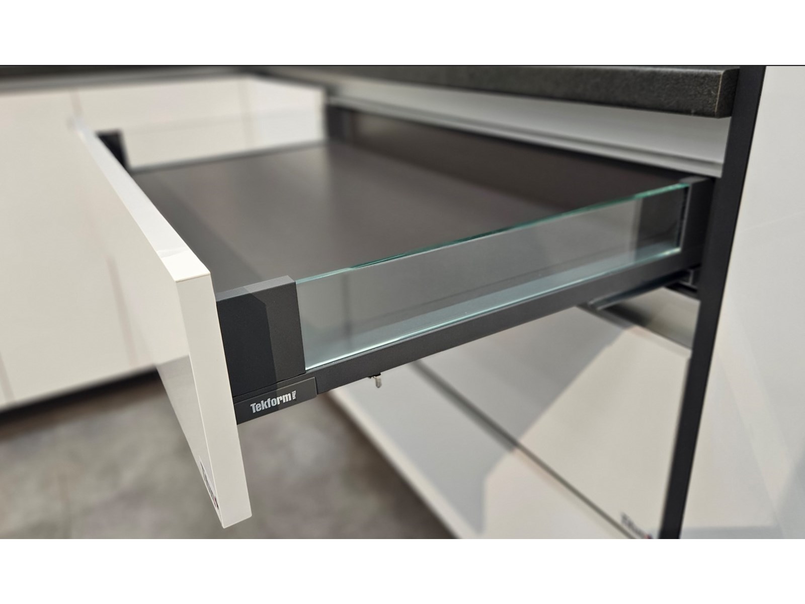 VODILICA SLIMLINE SDWD h70/400mm STAKLO/ANTRACIT