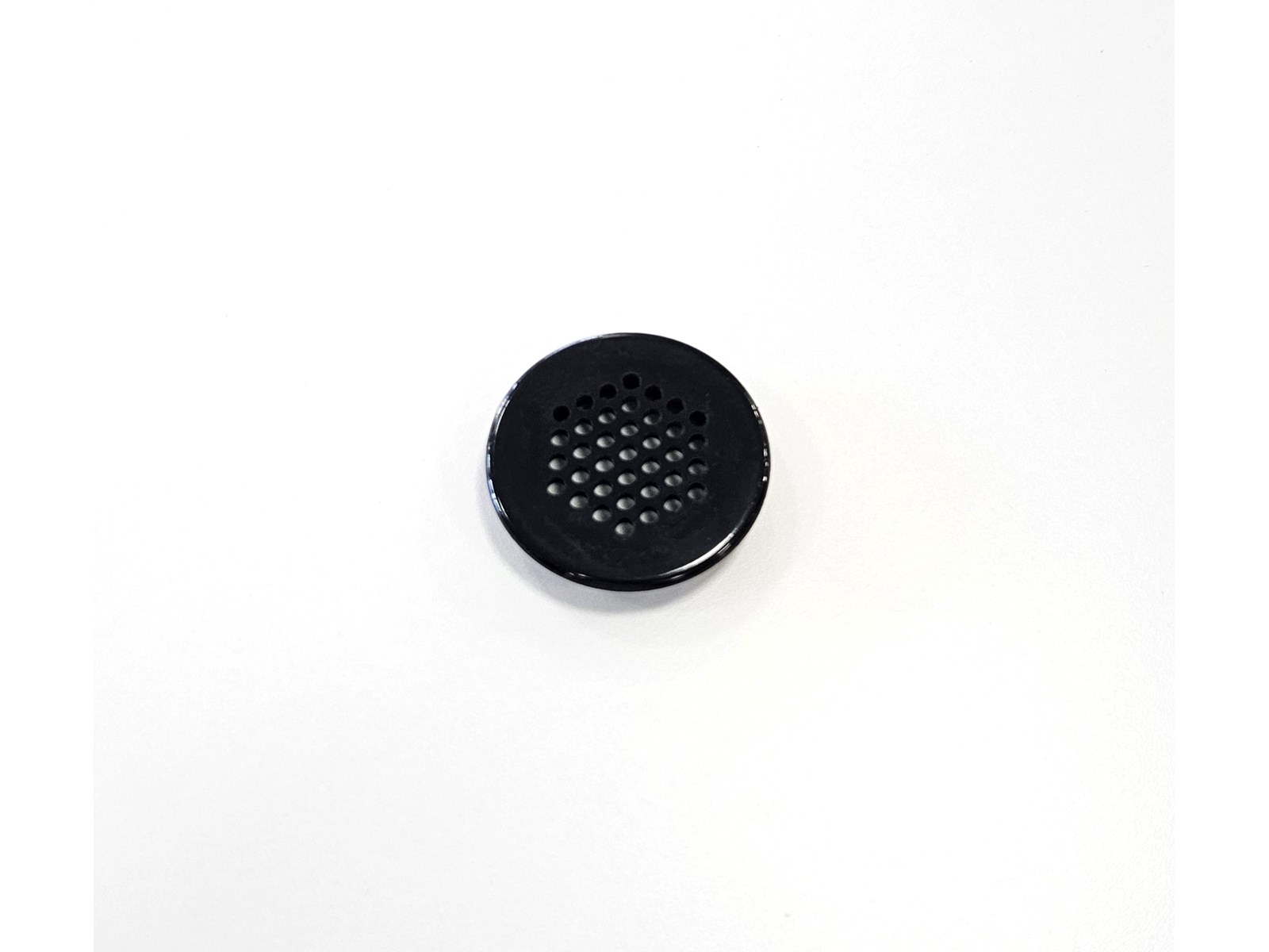 VENTILACIJSKA REŠETKA fi35mm PVC CRNA