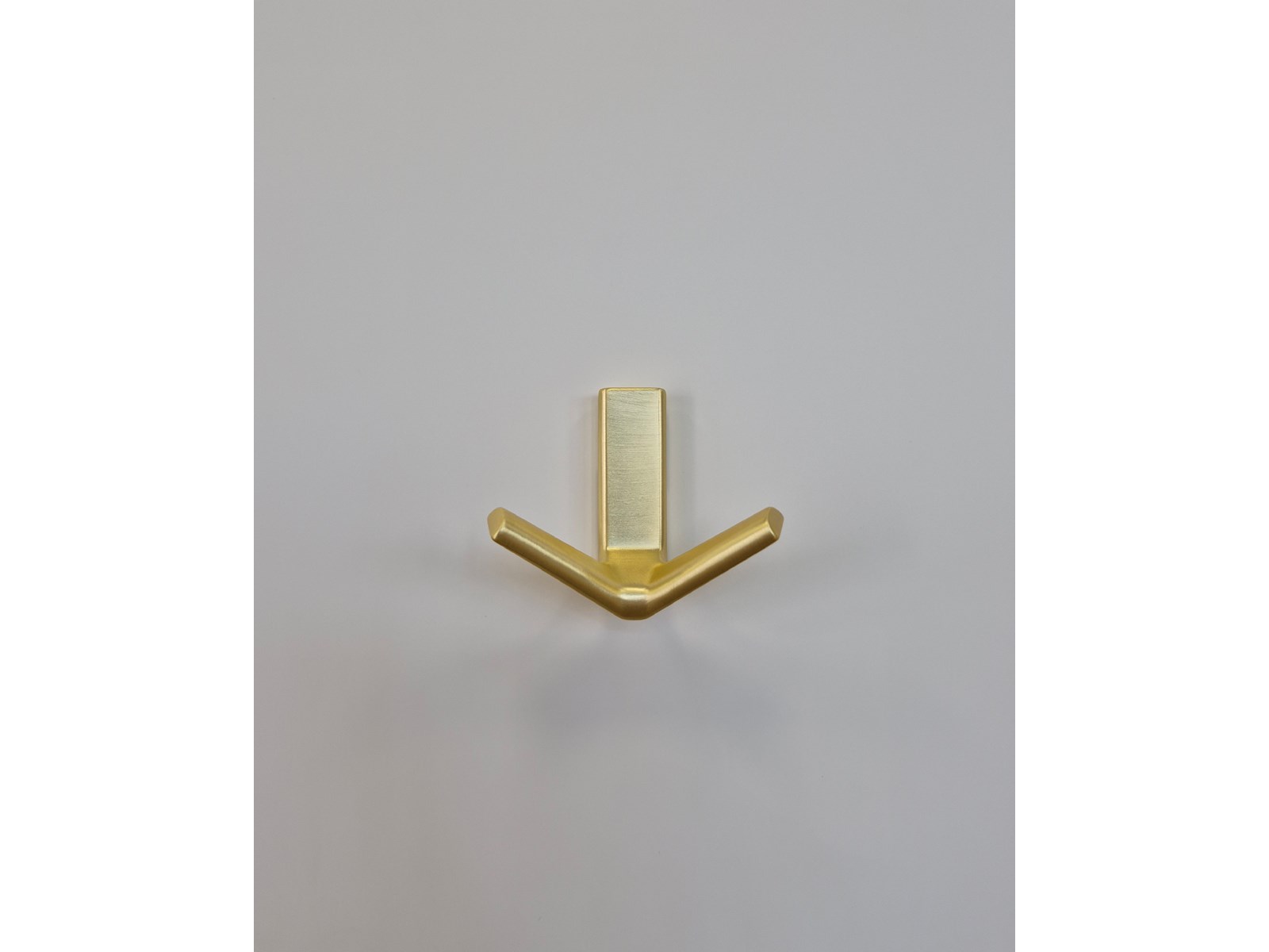 VJEŠALICA ZA JAKNE I KAPUTE WM-047 BRUŠENO ZLATO